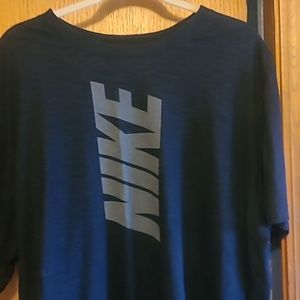 Nike dry fit t shirt